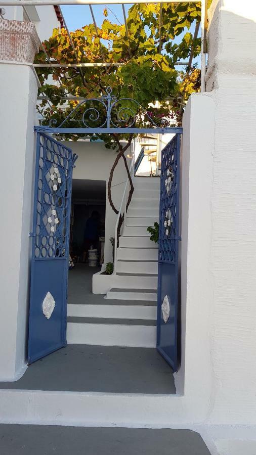 Blue Island Batsíon Exterior foto